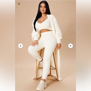 Living In It 3 Piece Legging Set - TAUPE 
Size: Small